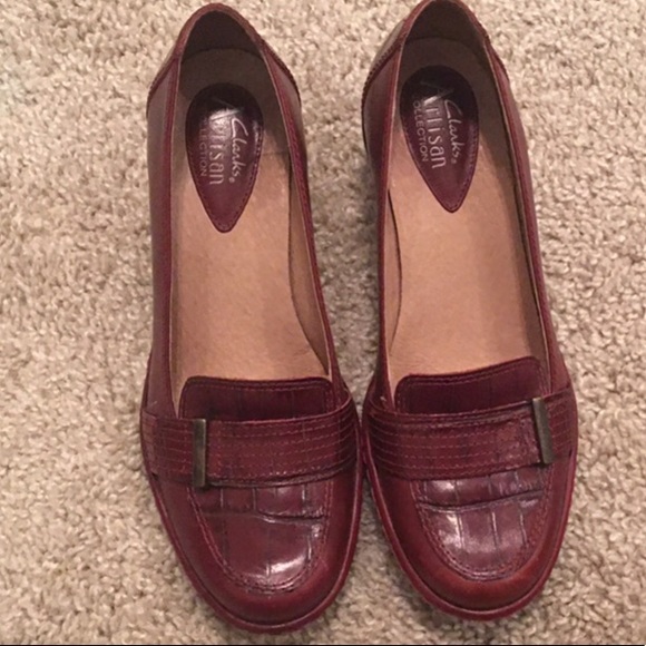 clarks artisan Shoes - Burgundy Clarks Artisan shoes 5 1/2